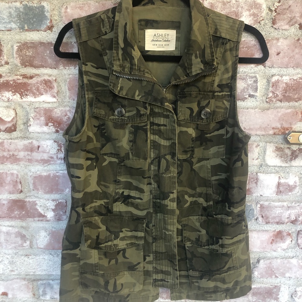 Utility Camo Cast